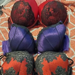Cacique plunge bra lot